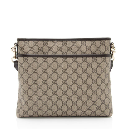 Gucci GG Supreme Classic Flat Medium Messenger Bag (SHF-z1jpvQ)