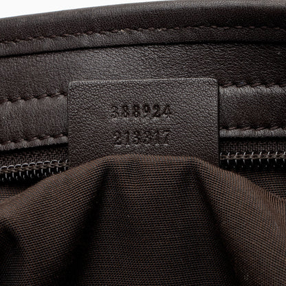 Gucci GG Supreme Classic Flat Medium Messenger Bag (SHF-z1jpvQ)