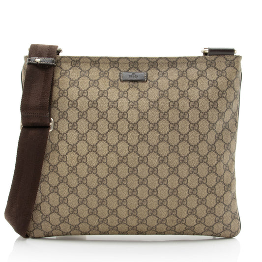 Gucci GG Supreme Classic Flat Medium Messenger