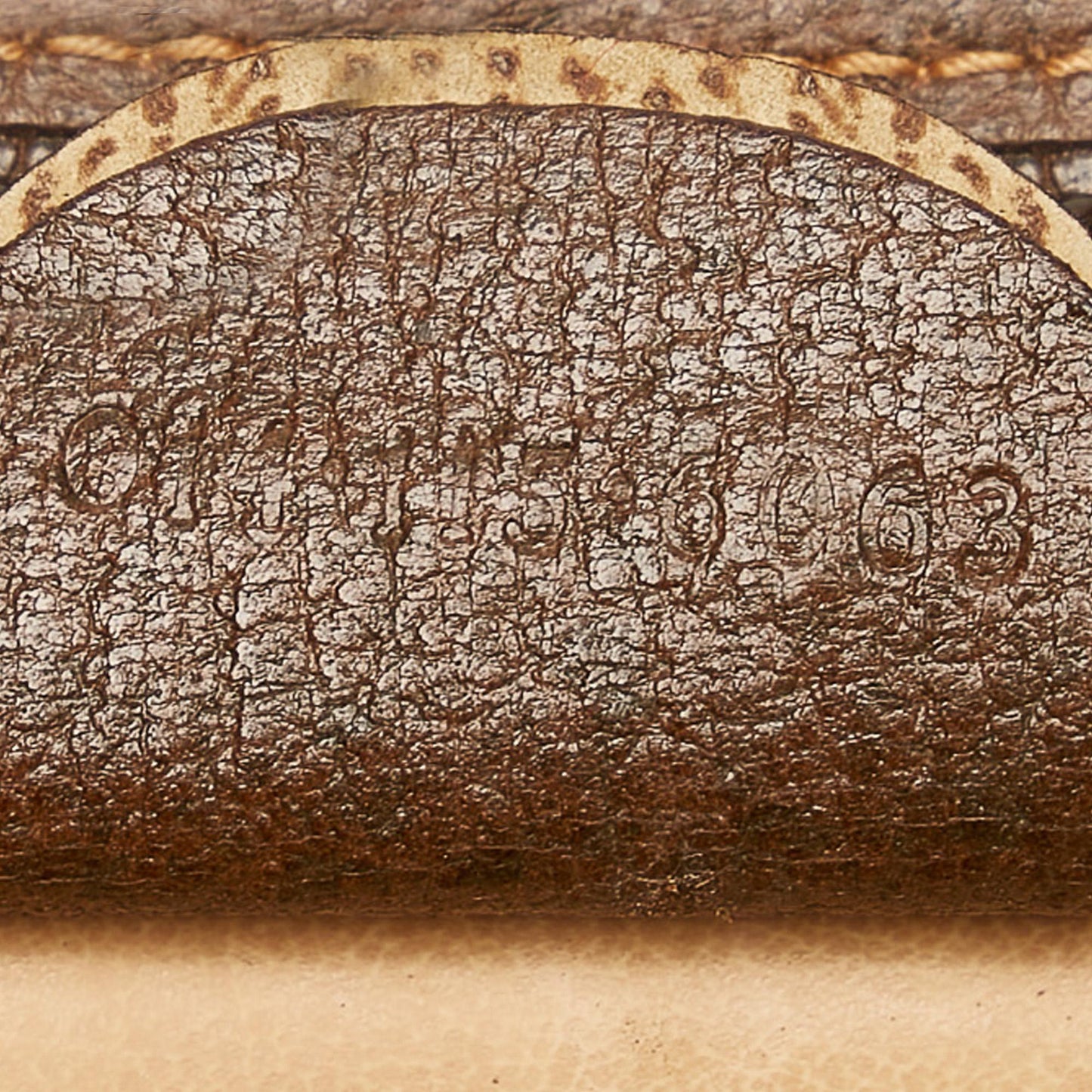 Gucci GG Supreme Clutch Bag (SHG-32201)
