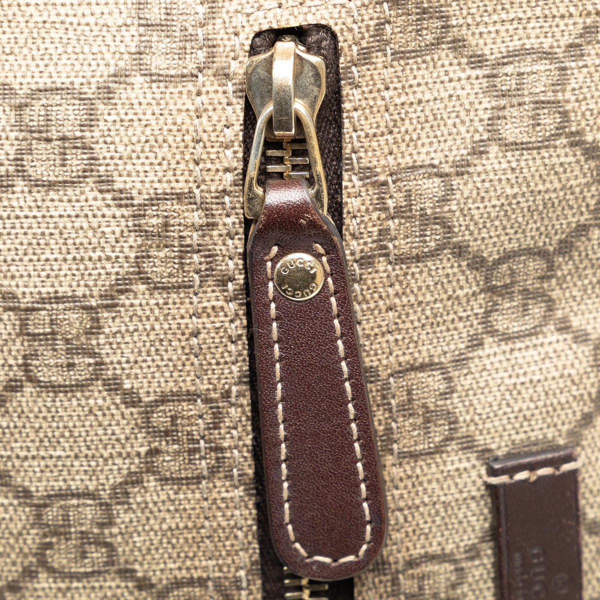 Gucci GG Supreme Crossbody Bag (SHG-4b5sPG)