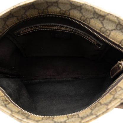 Gucci GG Supreme Crossbody Bag (SHG-kb0kJX)