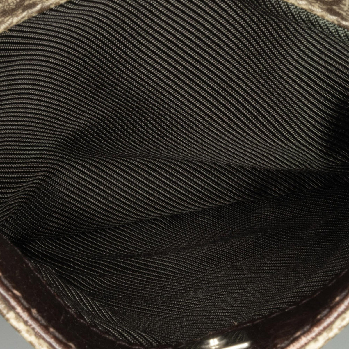 Gucci GG Supreme Crossbody (SHG-gFuKzp)