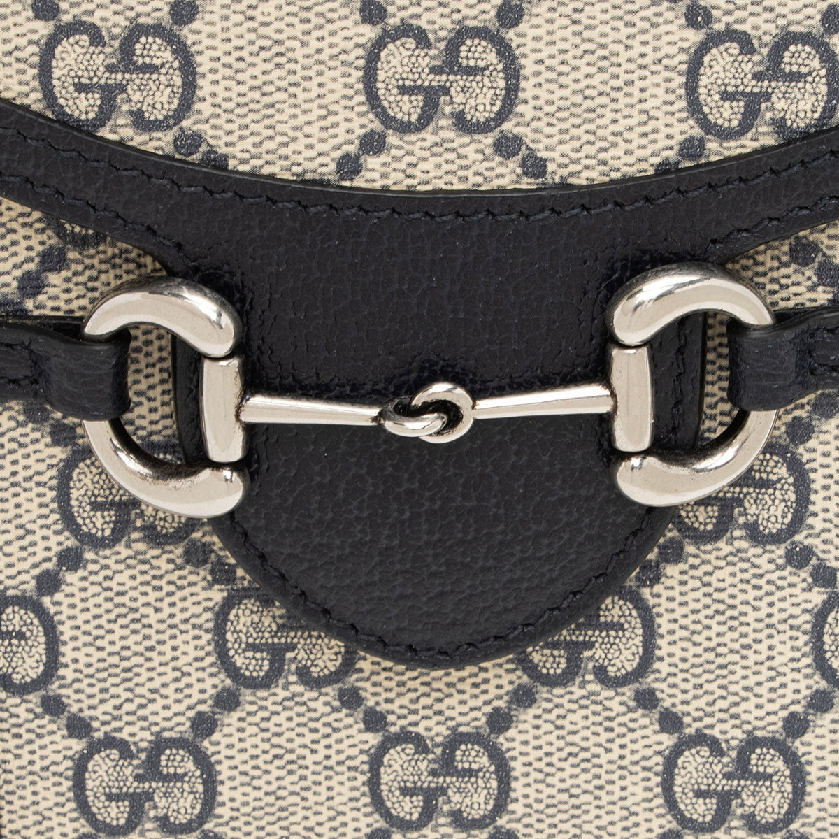 Gucci GG Supreme Horsebit 1955 Vertical Mini Shoulder Bag (SHF-QFKbub)