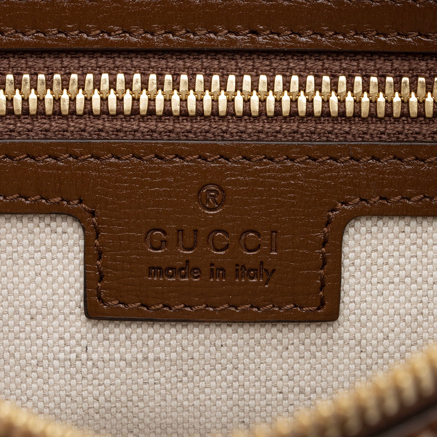 Gucci GG Supreme Retro Messenger Bag (SHF-oMskZD)