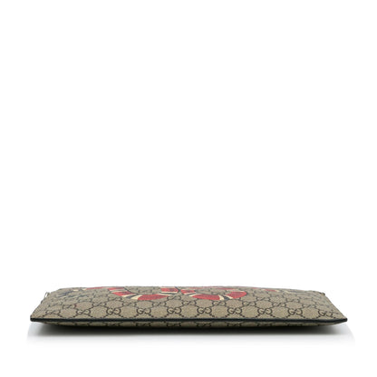 Gucci GG Supreme Kingsnake Clutch Bag (SHG-qHejCL)
