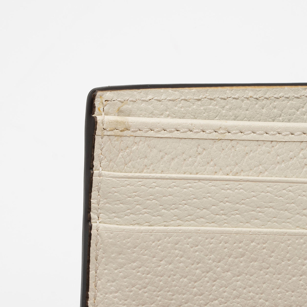 Gucci GG Supreme Leather Bee Star Padlock Compact Wallet (SHF-ZjgWCN)
