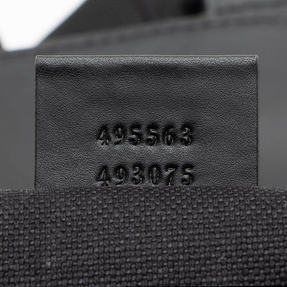 Gucci GG Supreme Medium Flap Backpack (SHF-FgH5FO)