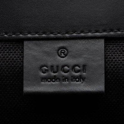 Gucci GG Supreme Medium Flap Backpack (SHF-FgH5FO)