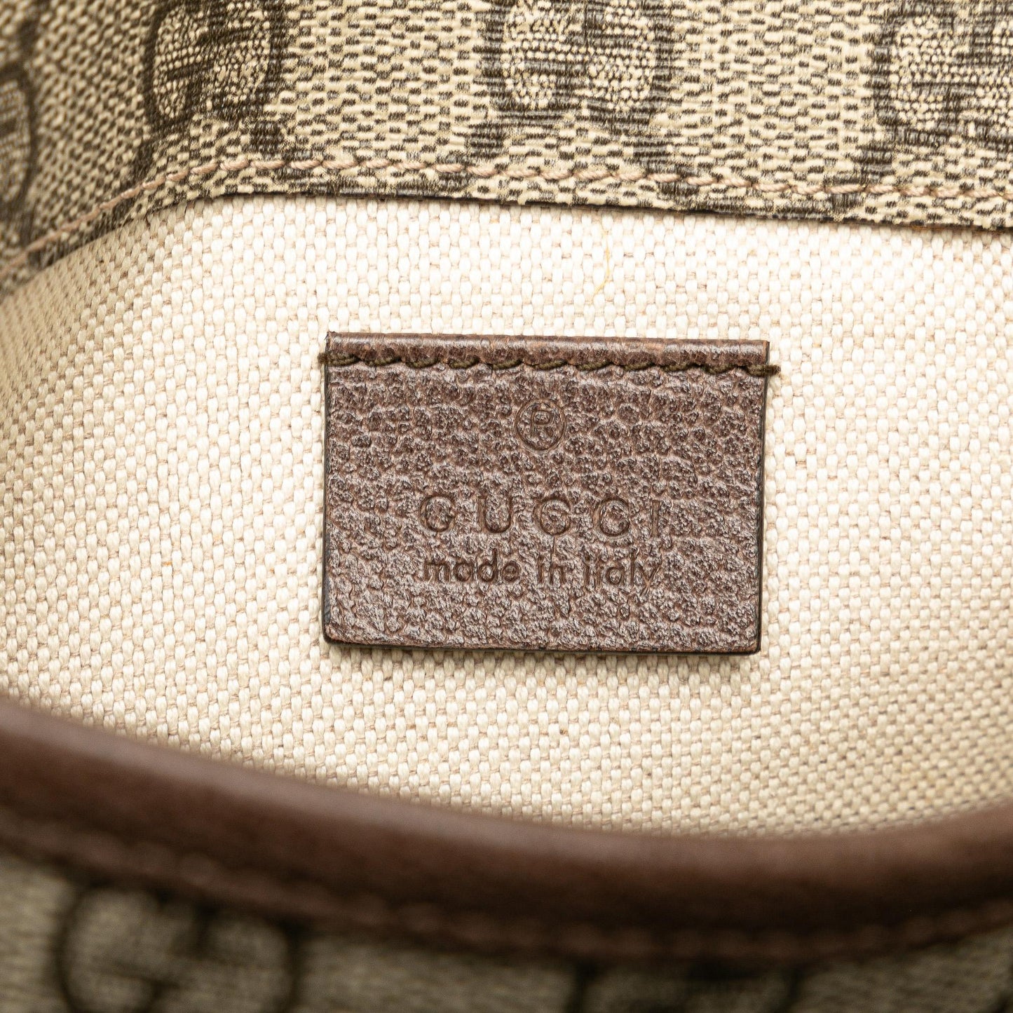 Gucci GG Supreme Neo Vintage Belt Bag