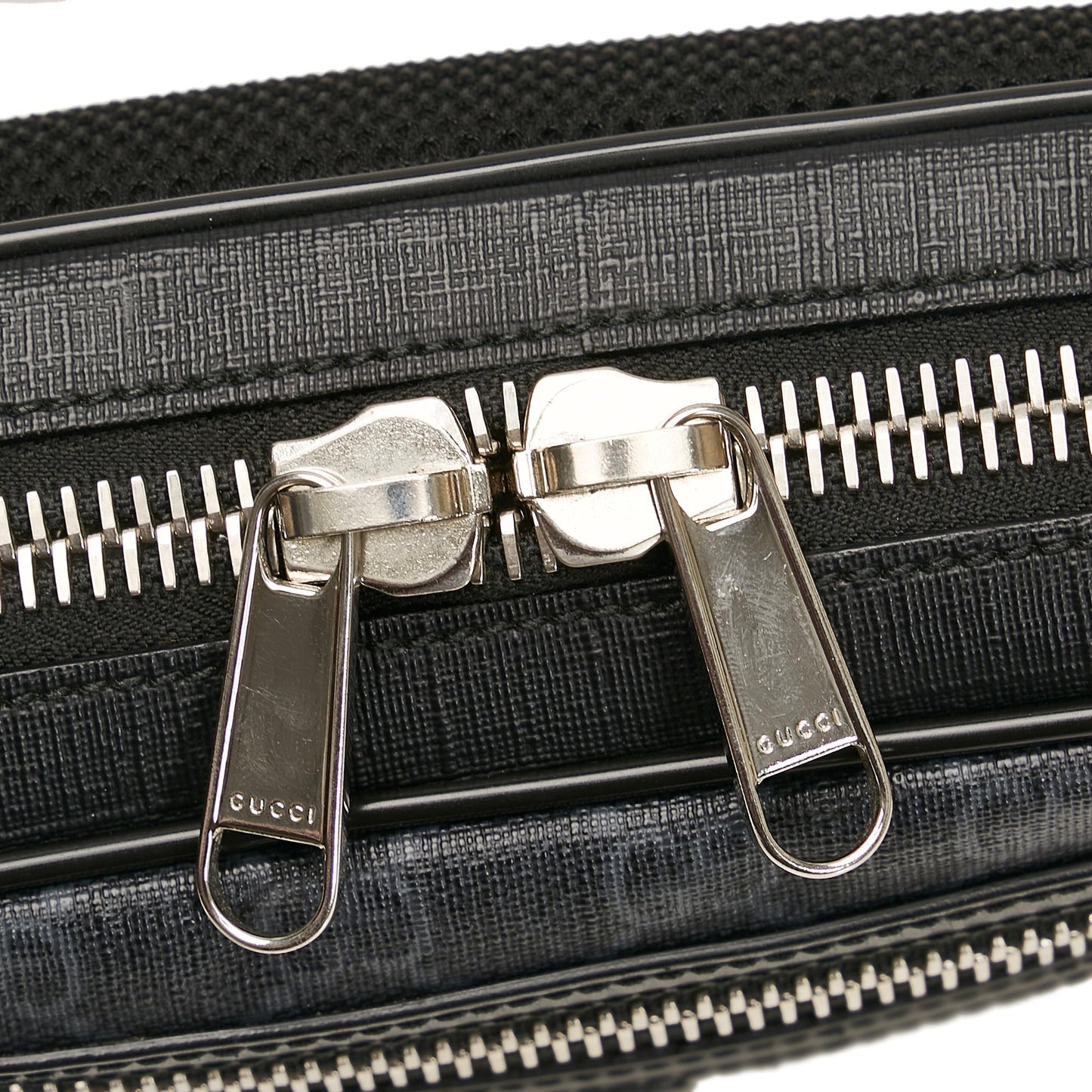 Gucci GG Supreme Night Courrier Belt Bag (SHG-TKsFx9)