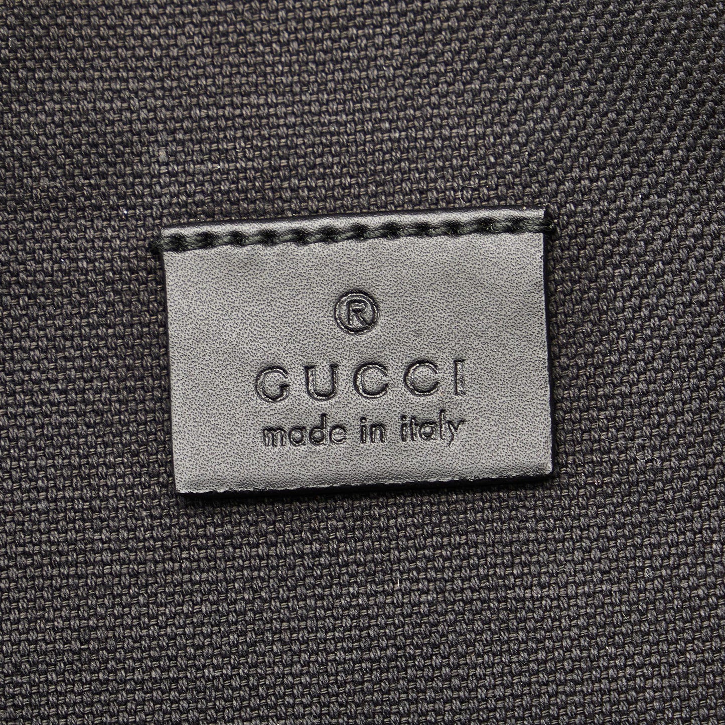 Gucci GG Supreme Soft Zip Web Sling Bag (SHG-cIWp0C)