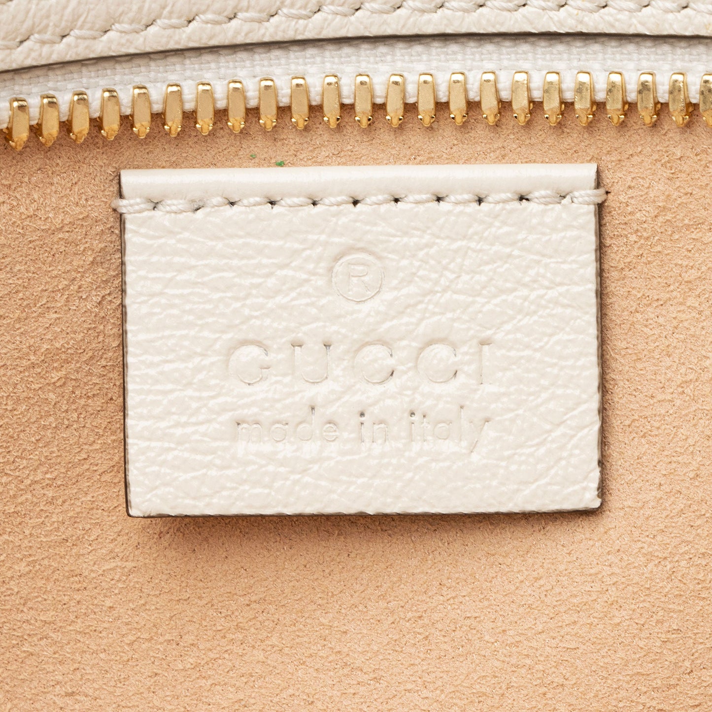 Gucci Glazed Leather Pochette (SHF-NSaoKp)