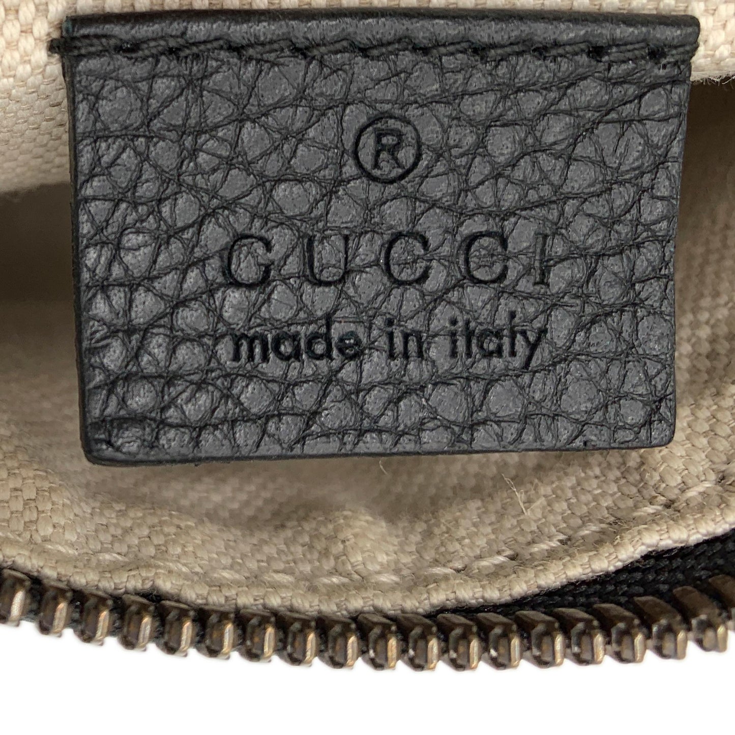 Gucci Gucci Logo Belt Bag (SHG-36499)