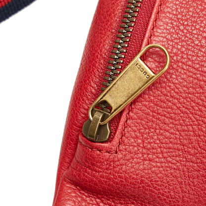 Gucci Gucci Logo Belt Bag (SHG-nYytnh)