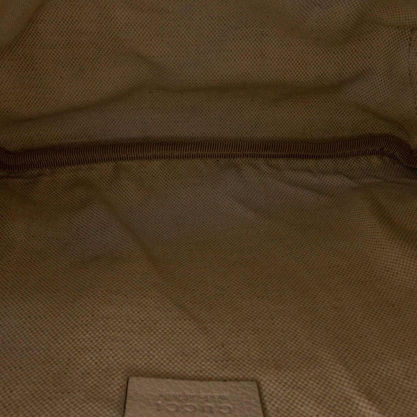 Gucci Gucci Logo Belt Bag (SHG-AN12yt)