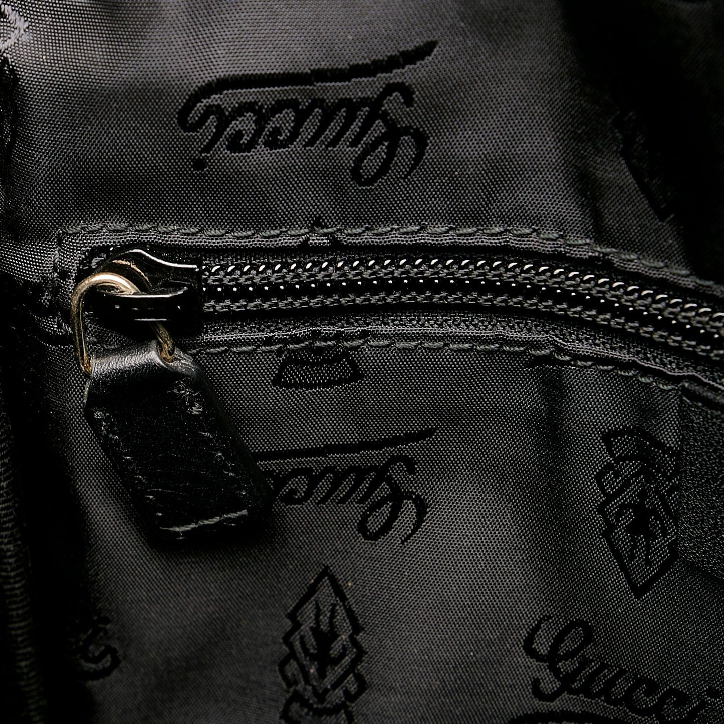 Gucci Guccissima Crossbody Bag (SHG-33808)