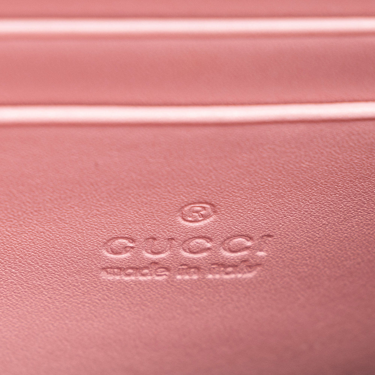 Gucci Guccissima Leather Icon Chain Wallet (SHF-cpfwyX)