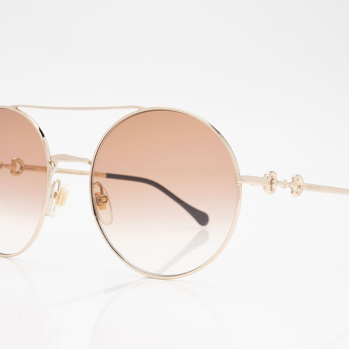 Gucci Horsebit Oversized Round Aviator Sunglasses (SHF-M2a4qa)