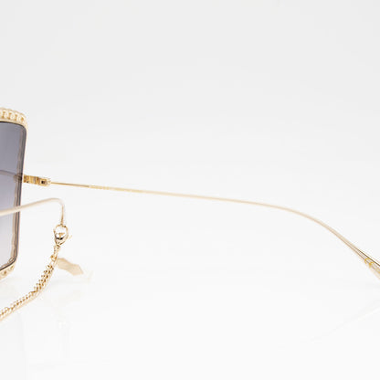 Gucci Interlocking G Charm Chain Oversize Square Sunglasses (SHF-ZhUx8y)