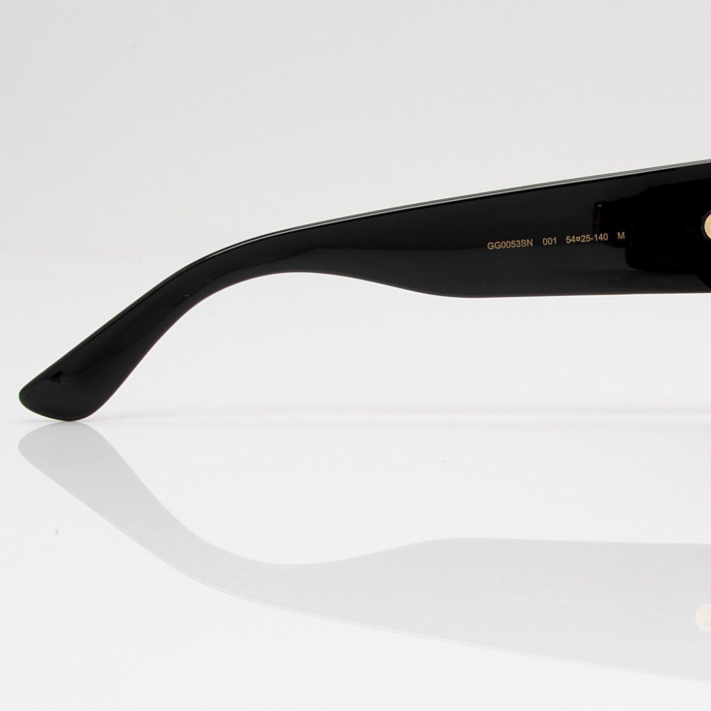 Gucci Interlocking G Oversized Square Sunglasses (SHF-WkwNdE)
