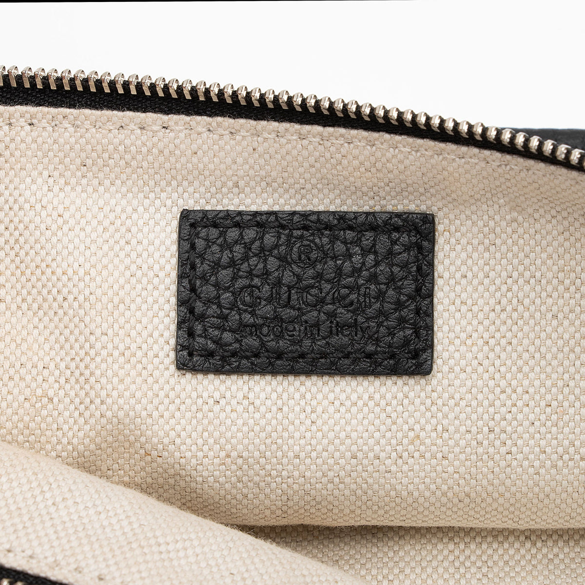 Gucci Jumbo GG Leather Pochette (SHF-uWY65R)