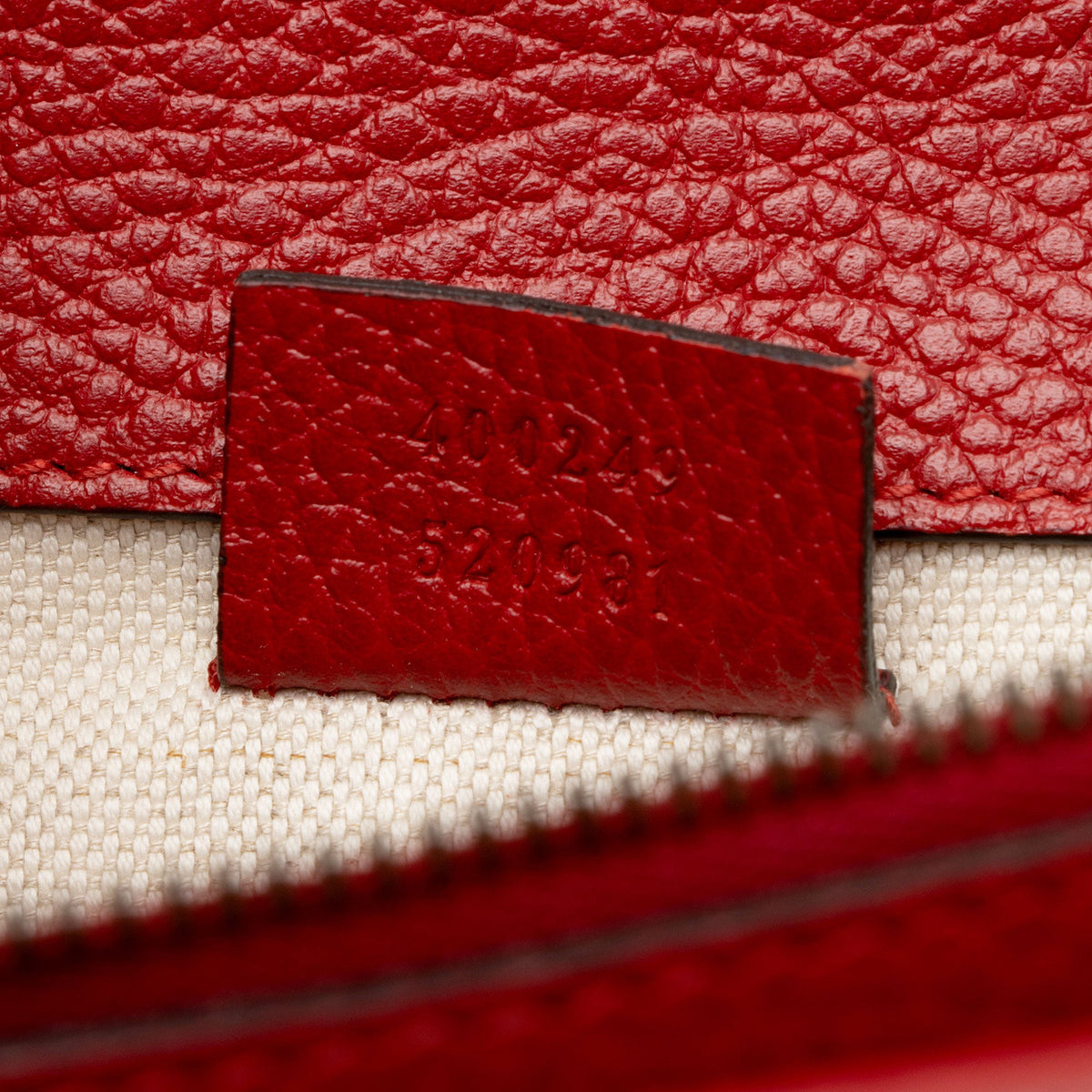 Gucci Leather Crystal Dionysus Small Shoulder Bag (SHF-JRvXni)