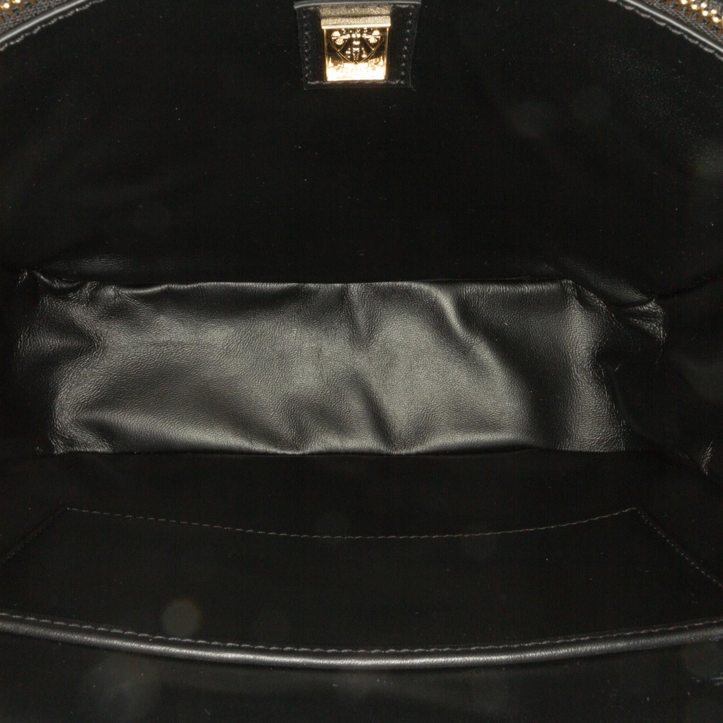 Gucci Leather Equestrian Crossbody (SHG-mxa1tl)