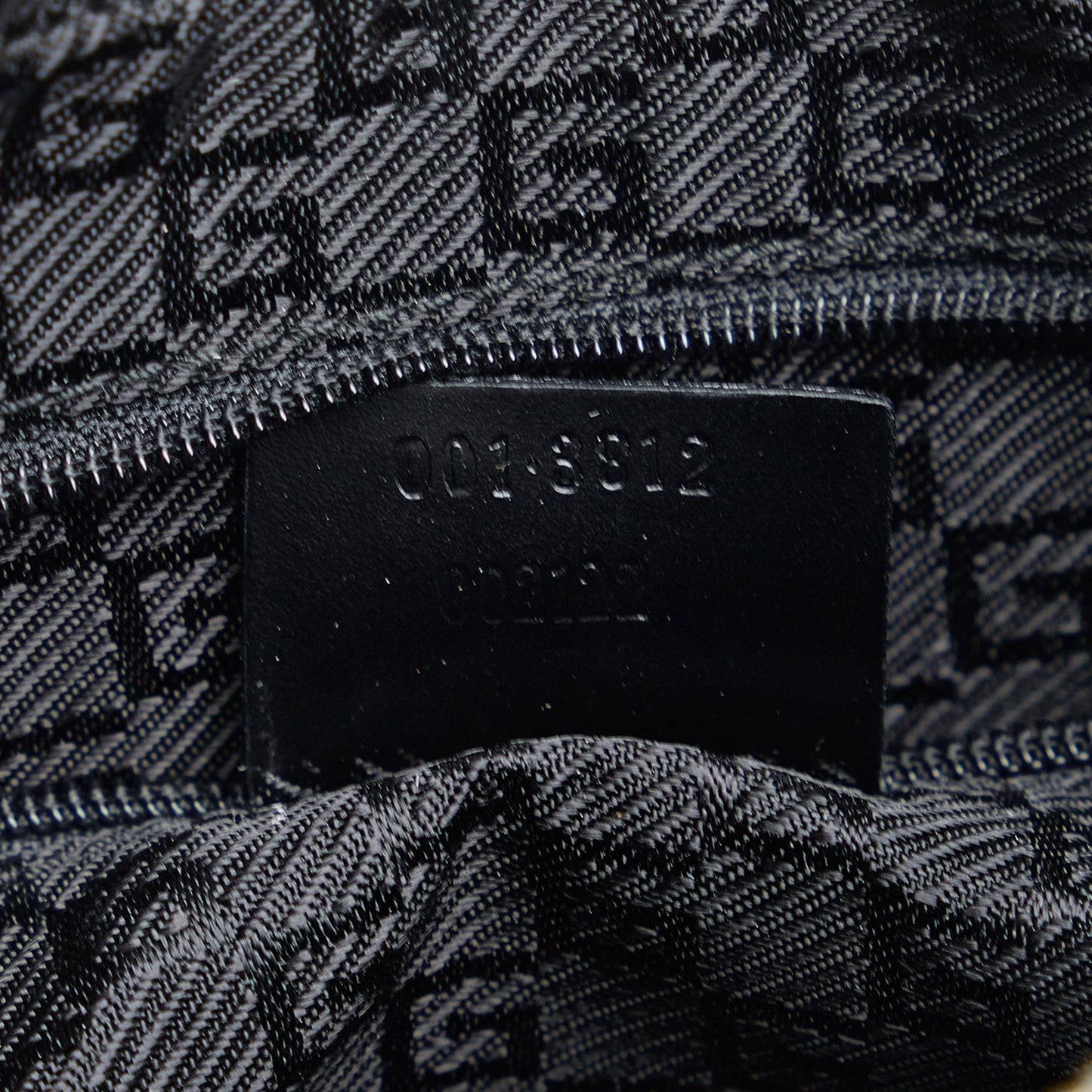 Gucci Leather Shoulder Bag (SHG-IJG77h)