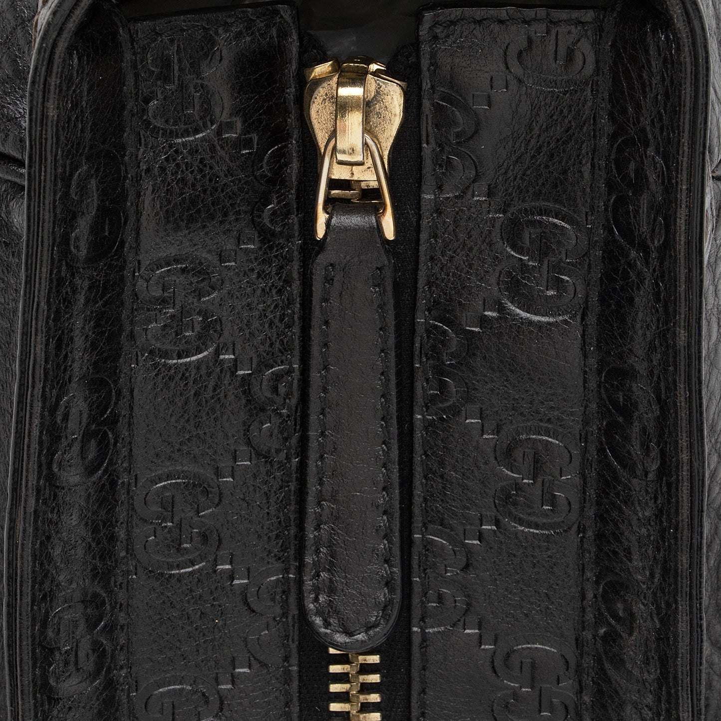 Gucci Leather Signoria Medium Tote (SHF-i1L2KK)