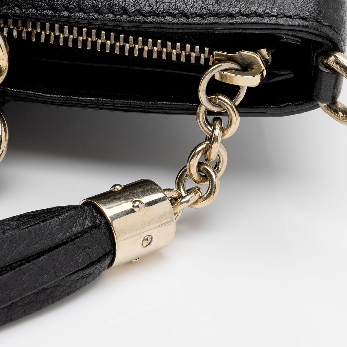 Gucci Leather Soho Top Handle (SHF-LCyvXT)