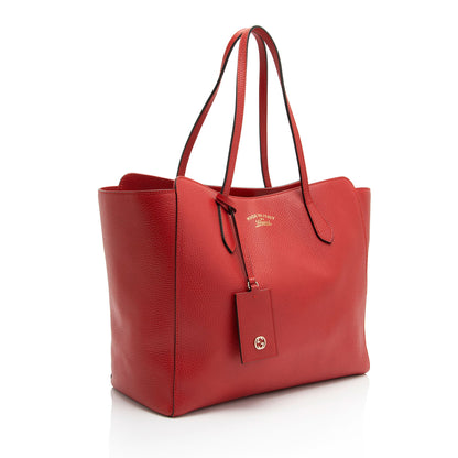 Gucci Leather Swing Medium Tote (SHF-uFCCUq)