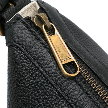 Gucci Logo Half Moon Hobo (SHG-yiN9Q7)