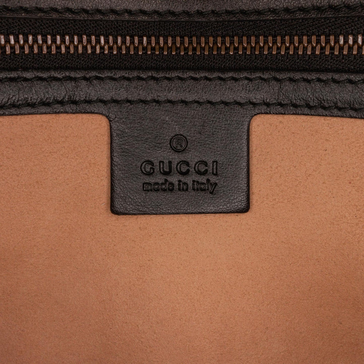 Gucci Matelasse GG Marmont Clutch (SHG-y2VUML)