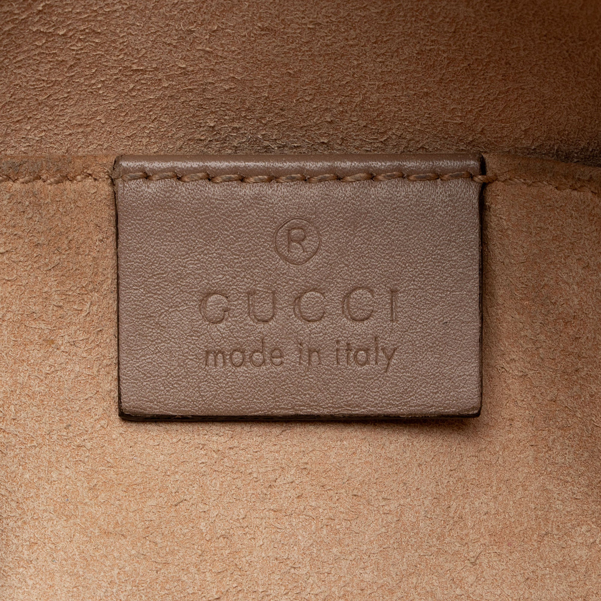 Gucci Matelasse Leather GG Marmont Mini Bag (SHF-rnywkF)