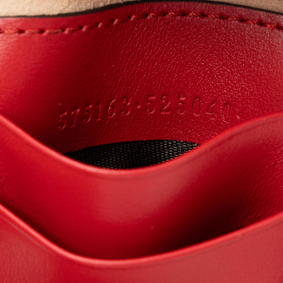Gucci Matelasse Leather GG Marmont Mini Bucket Bag (SHF-dZVRWx)