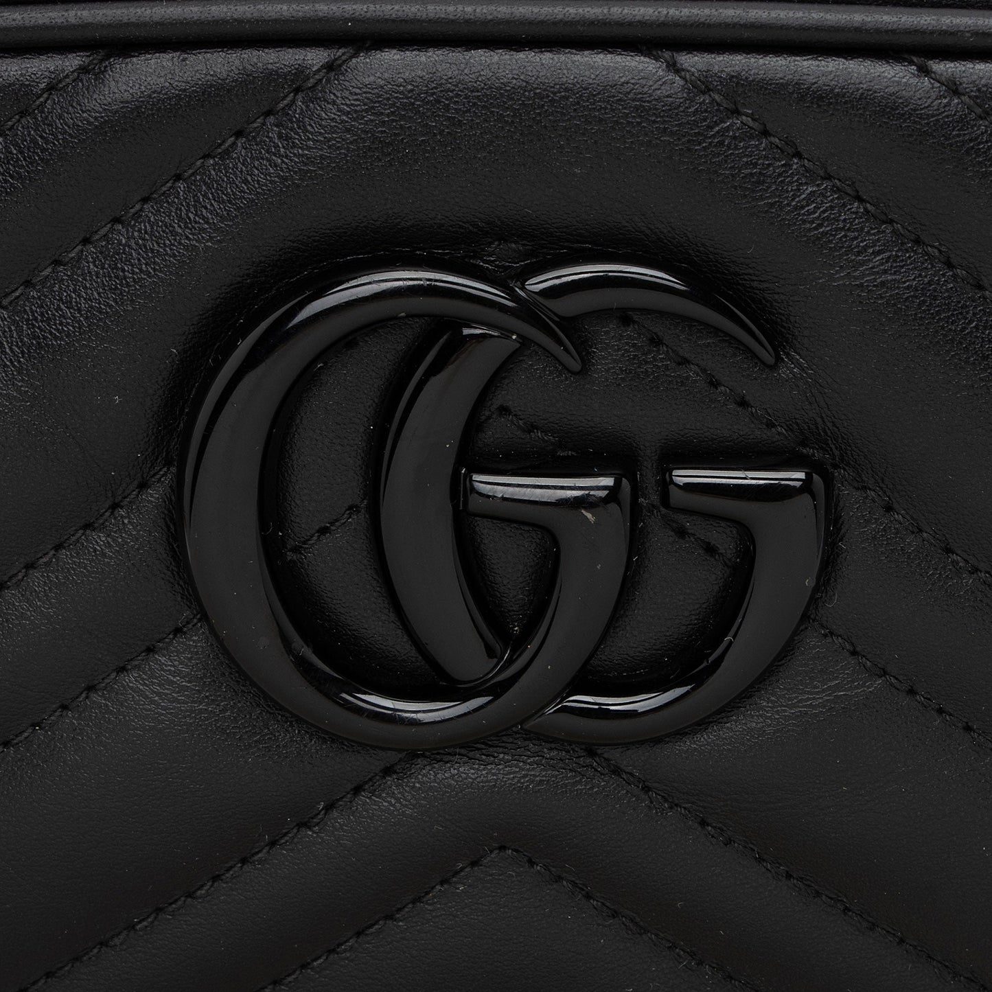Gucci Matelasse Leather Monochrome GG Marmont Small Camera Bag