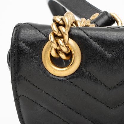 Gucci Matelasse Leather GG Marmont Small Flap Shoulder Bag (SHF-IkiGIu)