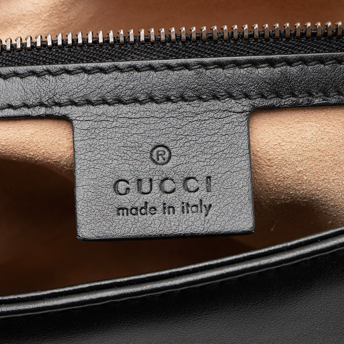 Gucci Matelasse Leather GG Marmont Small Flap Bag (SHF-IH7kiO)