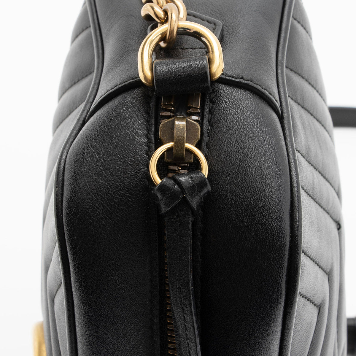 Gucci Matelasse Leather GG Marmont Small Shoulder Bag (SHF-Hle45u)
