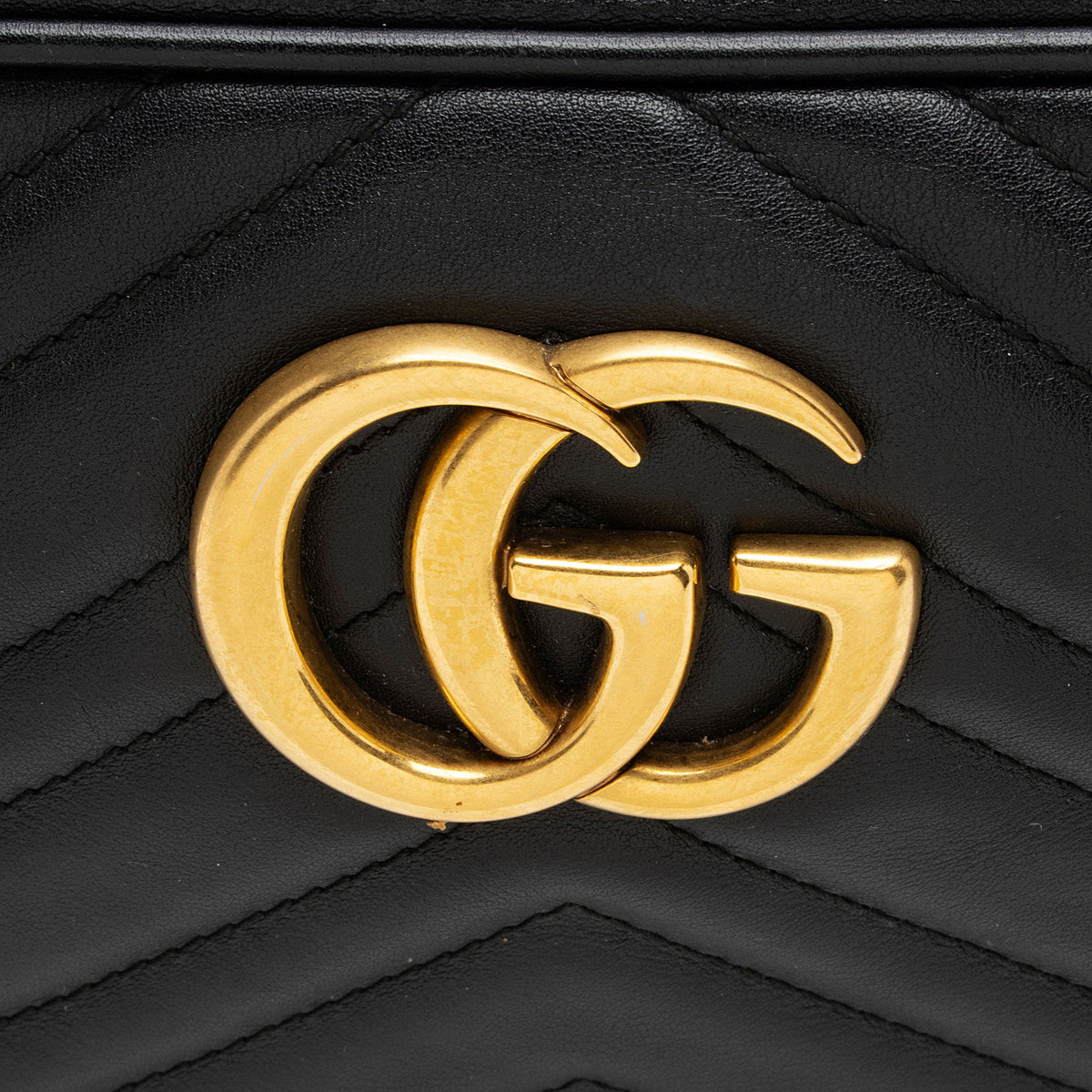 Gucci Matelasse Leather GG Marmont Small Shoulder Bag (SHF-Hle45u)