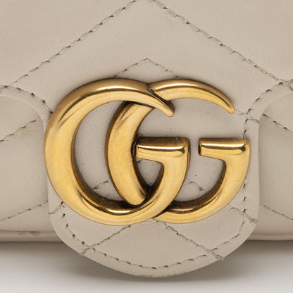Gucci Matelasse Leather GG Marmont Super Mini Flap Bag (SHF-beHFsH)