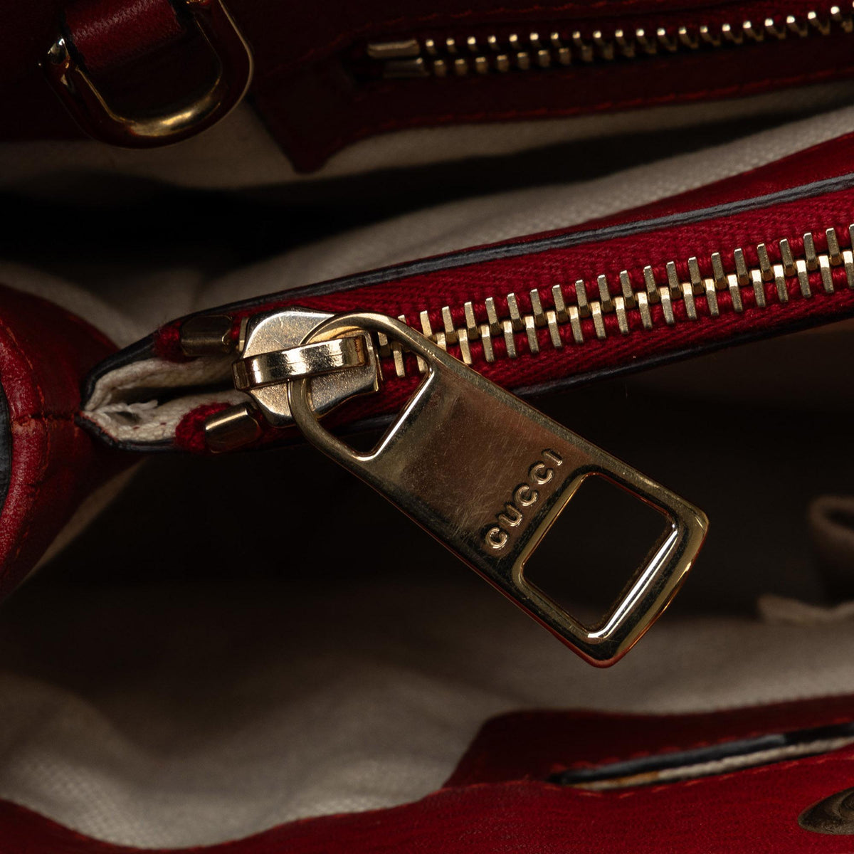 Gucci Medium Bamboo Shopper (SHG-6cTX8h)