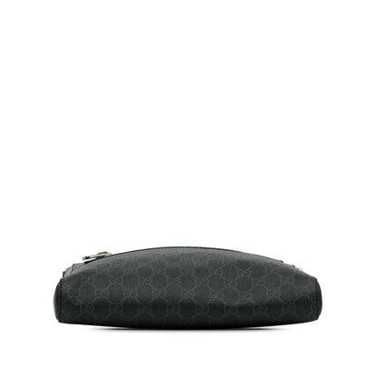 Gucci Medium GG Supreme Messenger Bag (SHG-WOpgdu)