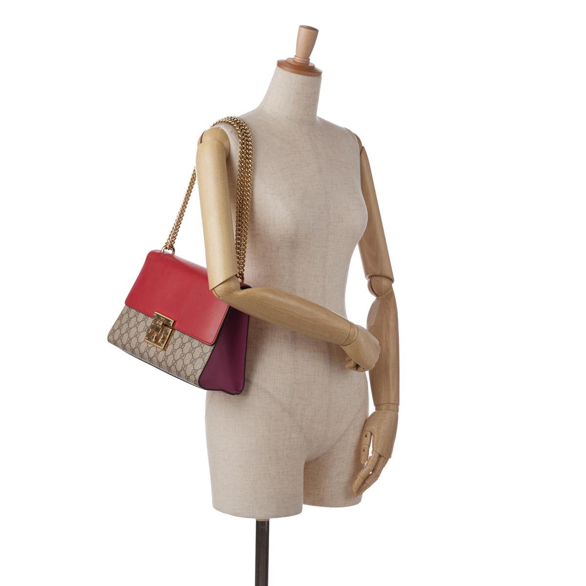 Gucci Medium GG Supreme Padlock Shoulder Bag (SHG-NsVRUv)