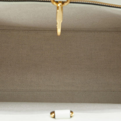 Gucci Medium Tiger Convertible Tote (SHG-JIbh0E)