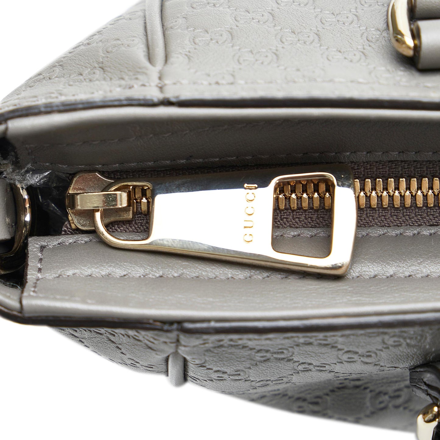 Gucci Microguccissima Bree (SHG-t7x9H2)