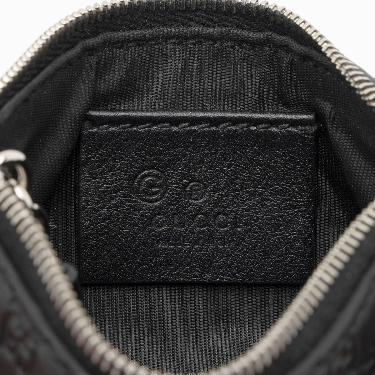 Gucci Microguccissima Leather Key Pouch (SHF-Mp39wT)