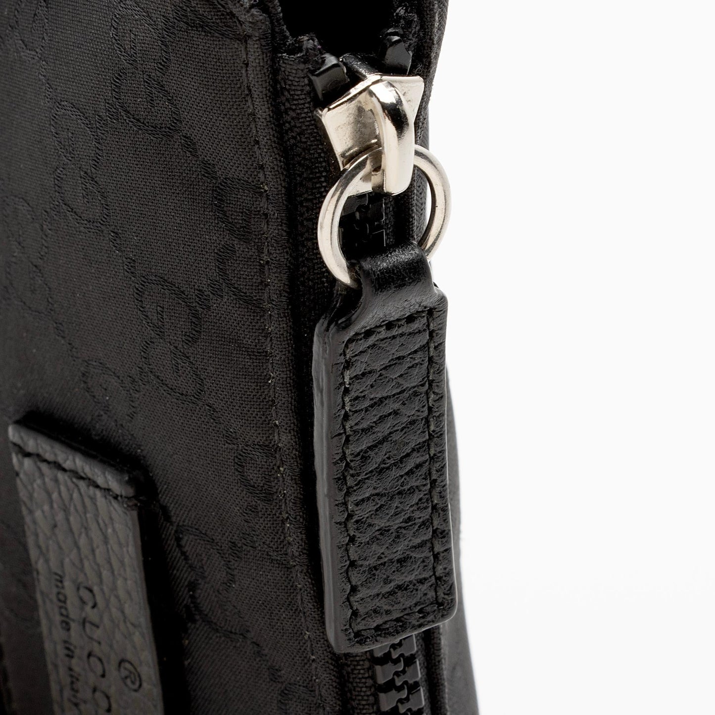 Gucci Nylon Monogram Small Flat Messenger Bag (SHF-uRak7p)