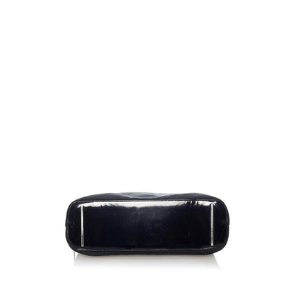 Gucci Nylon Shoulder Bag (SHG-34154)
